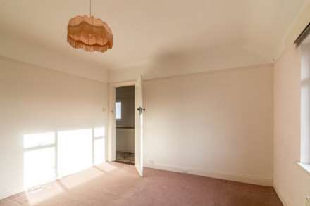 Large 3 Bed with Huge Potential, Blenheim Avenue, St Saviour, Image 15