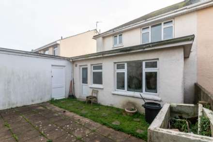 Large 3 Bed with Huge Potential, Blenheim Avenue, St Saviour, Image 2