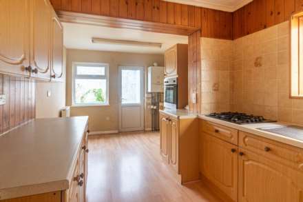 Large 3 Bed with Huge Potential, Blenheim Avenue, St Saviour, Image 6