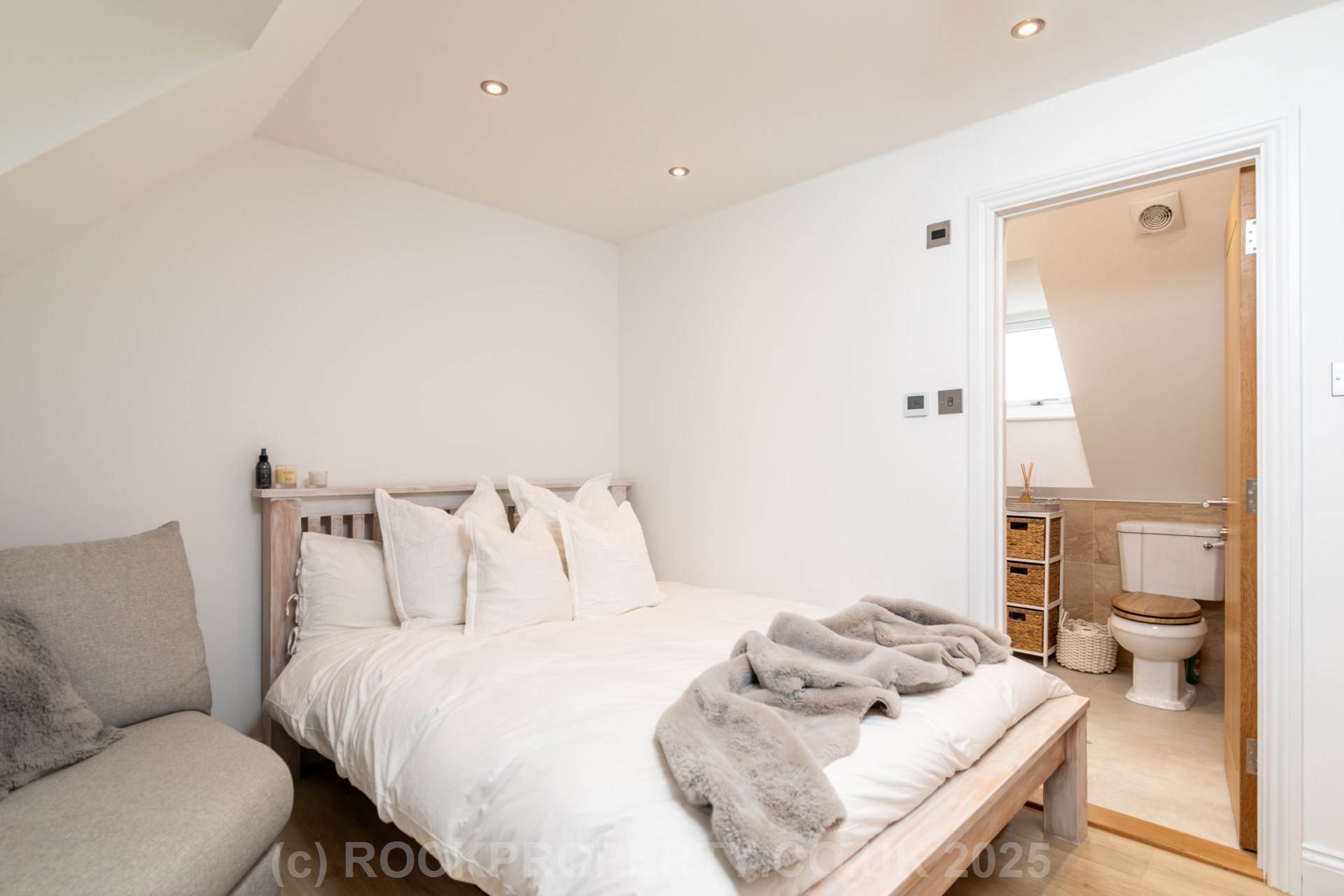 SALE AGREED BY ROCKPROPERTY, Clos De La Fontaine, Mont Fallu, St Peter, Image 17