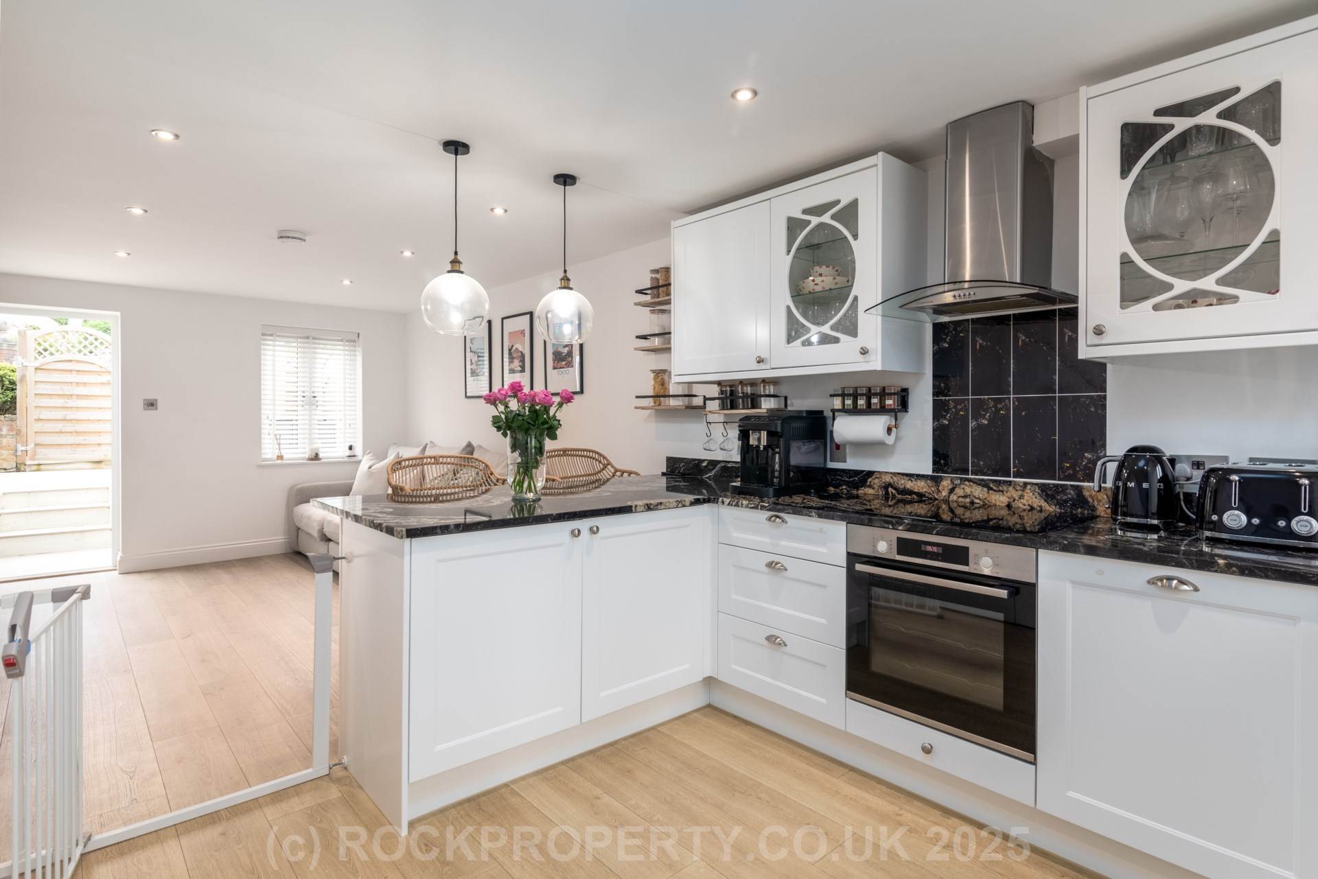SALE AGREED BY ROCKPROPERTY, Clos De La Fontaine, Mont Fallu, St Peter, Image 3