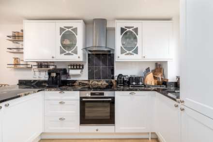SALE AGREED BY ROCKPROPERTY, Clos De La Fontaine, Mont Fallu, St Peter, Image 5