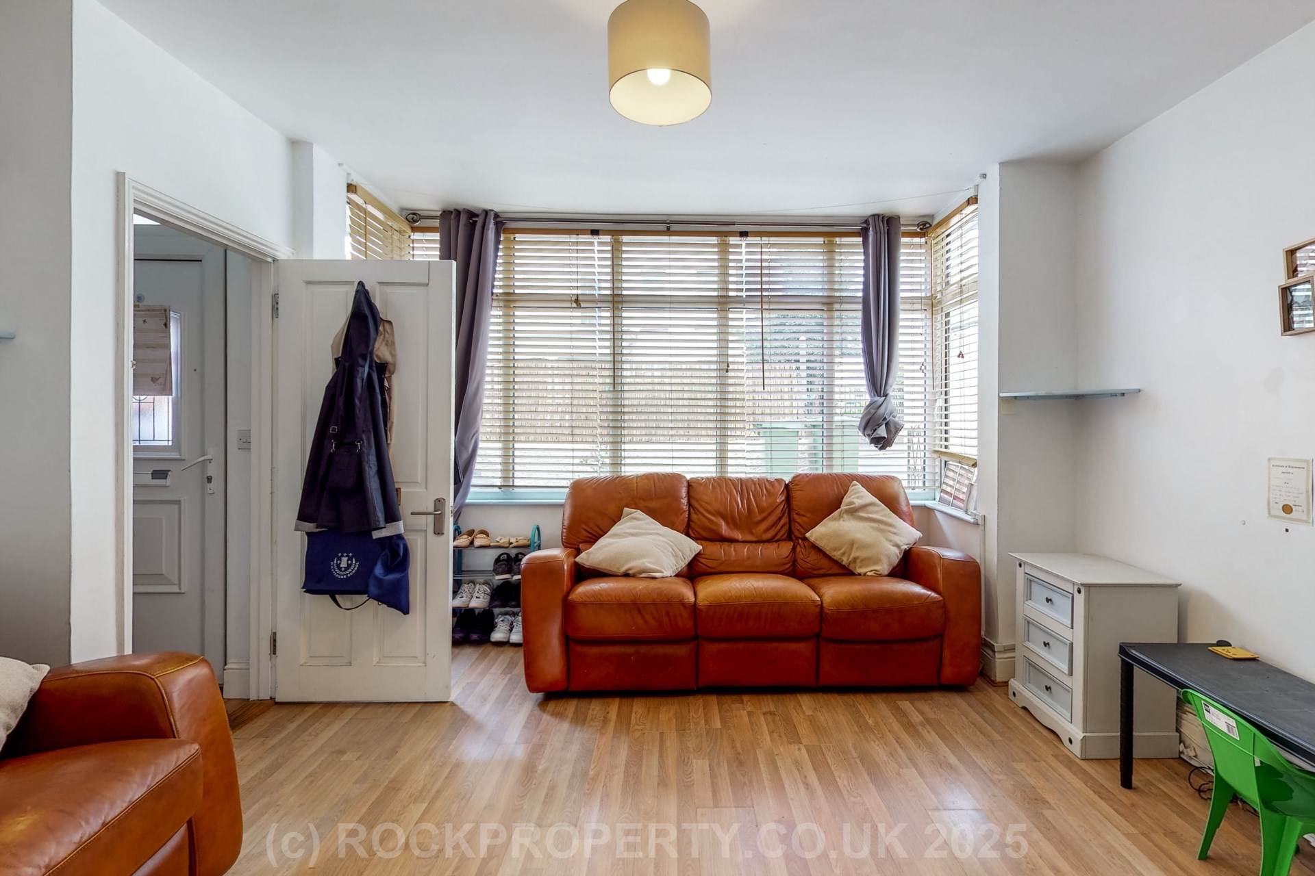 2/3 BED COTTAGE + Large Garden, Queens Road, St Helier, Image 1
