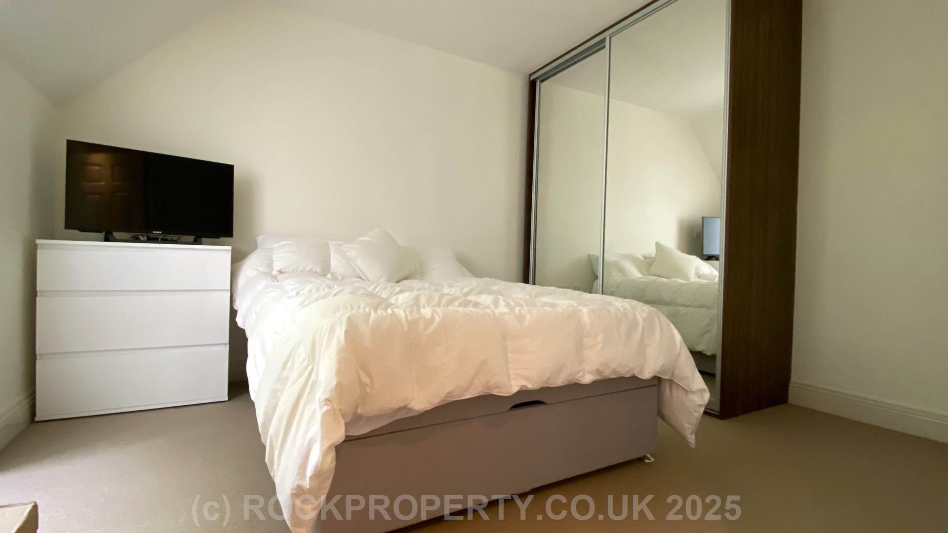 Large 3 Bed 3 Bath Family Home, Belvedere, St Saviour, Image 24