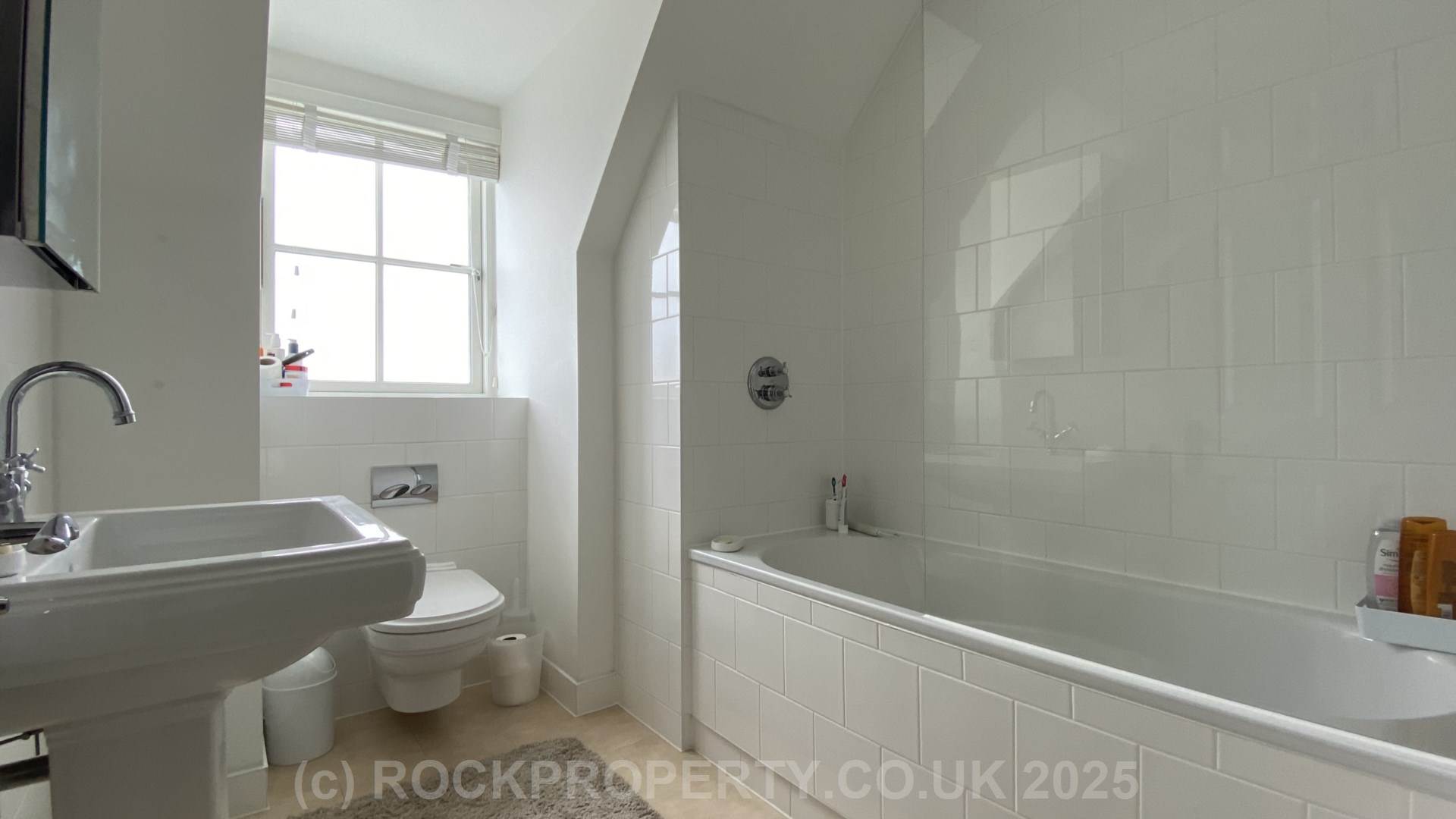 Large 3 Bed 3 Bath Family Home, Belvedere, St Saviour, Image 30