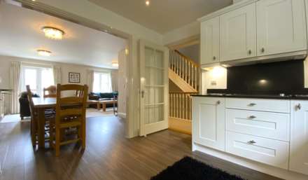 Large 3 Bed 3 Bath Family Home, Belvedere, St Saviour, Image 10