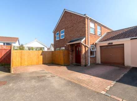 Garage-Linked 3 Bed Family Home, La Rue De Haut, St Lawrence, Image 1