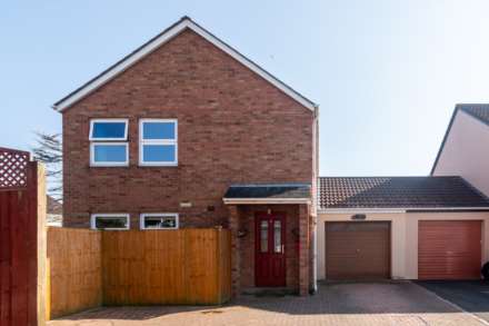 Garage-Linked 3 Bed Family Home, La Rue De Haut, St Lawrence, Image 2