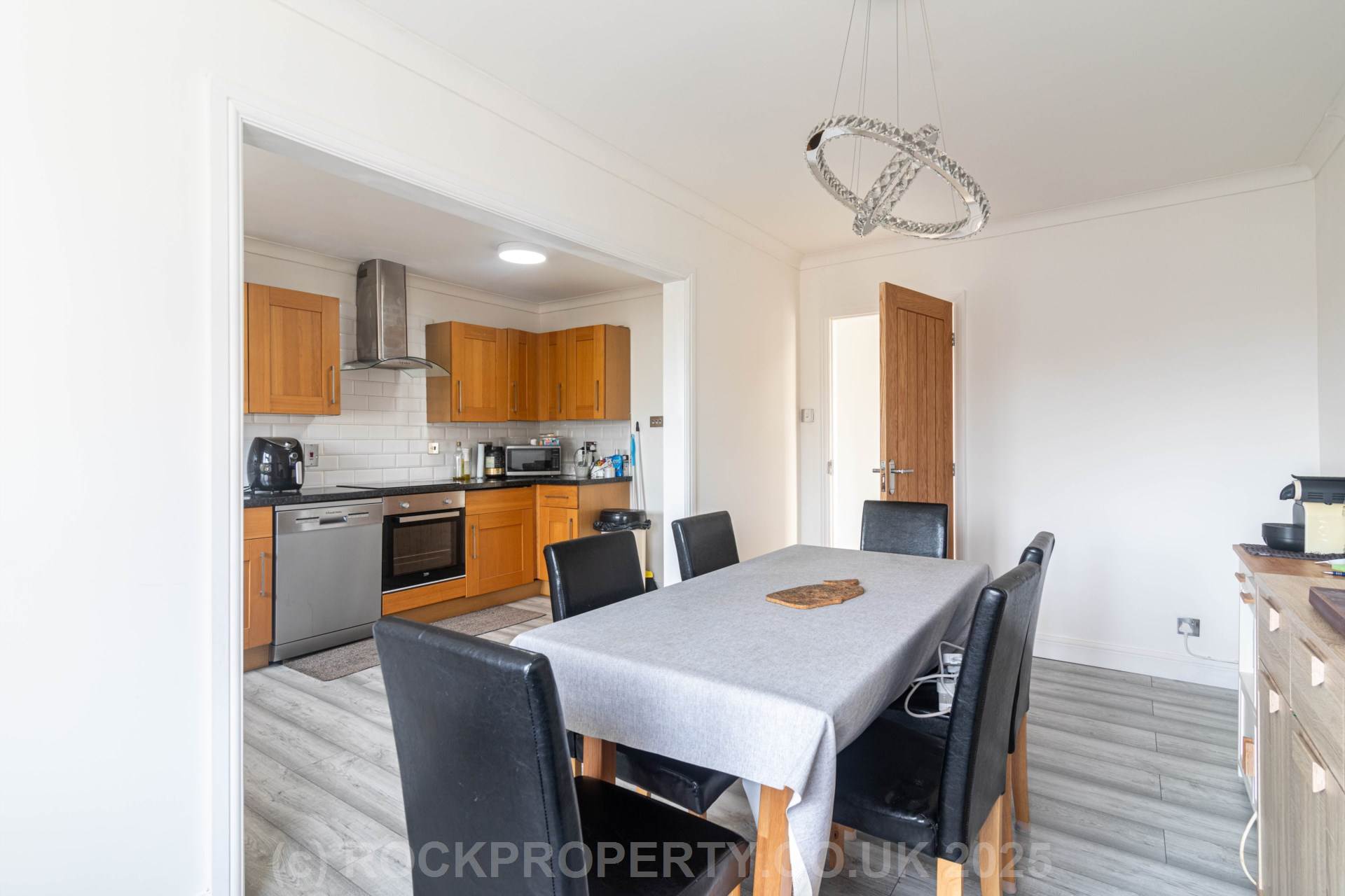 Large 3 Bed Home with Garden, St Clement's Road, Image 10