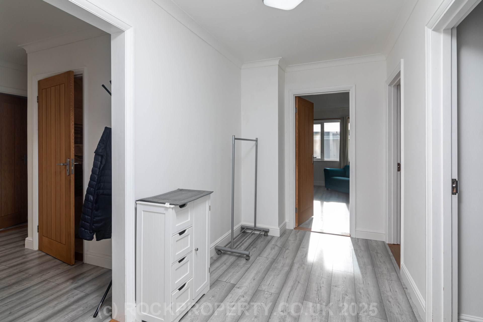 Large 3 Bed Home with Garden, St Clement's Road, Image 11
