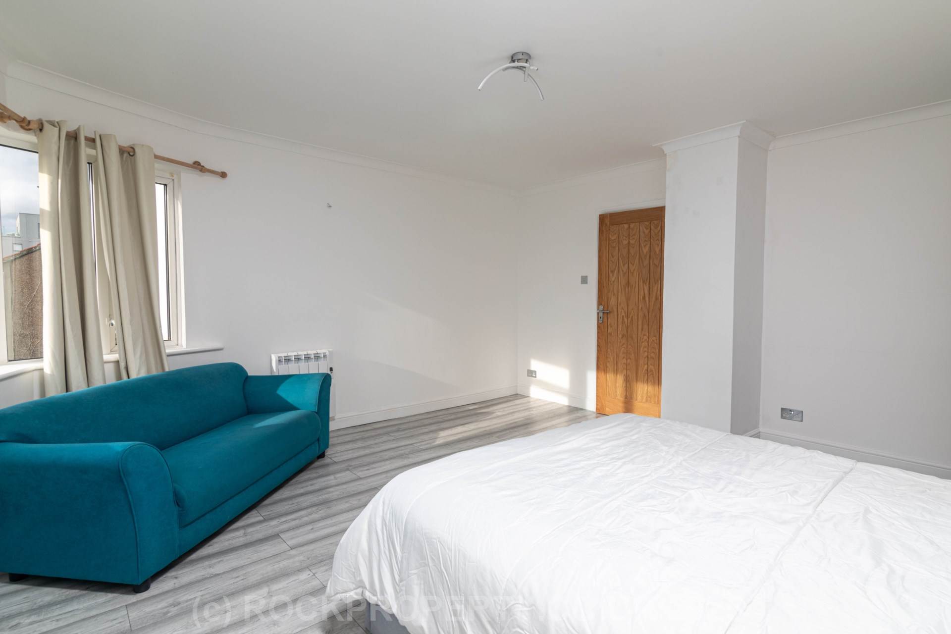 Large 3 Bed Home with Garden, St Clement's Road, Image 18