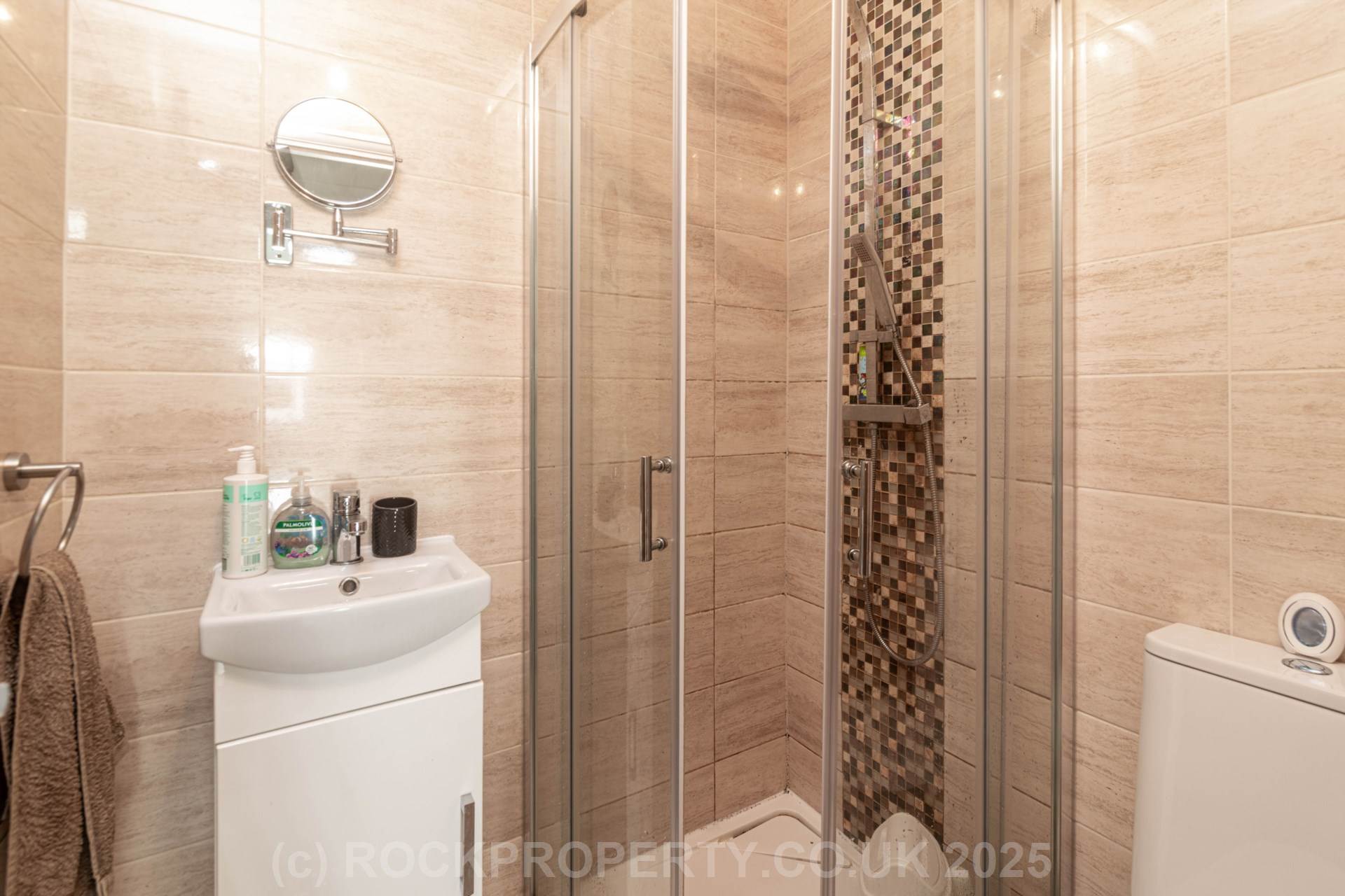 Large 3 Bed Home with Garden, St Clement's Road, Image 23