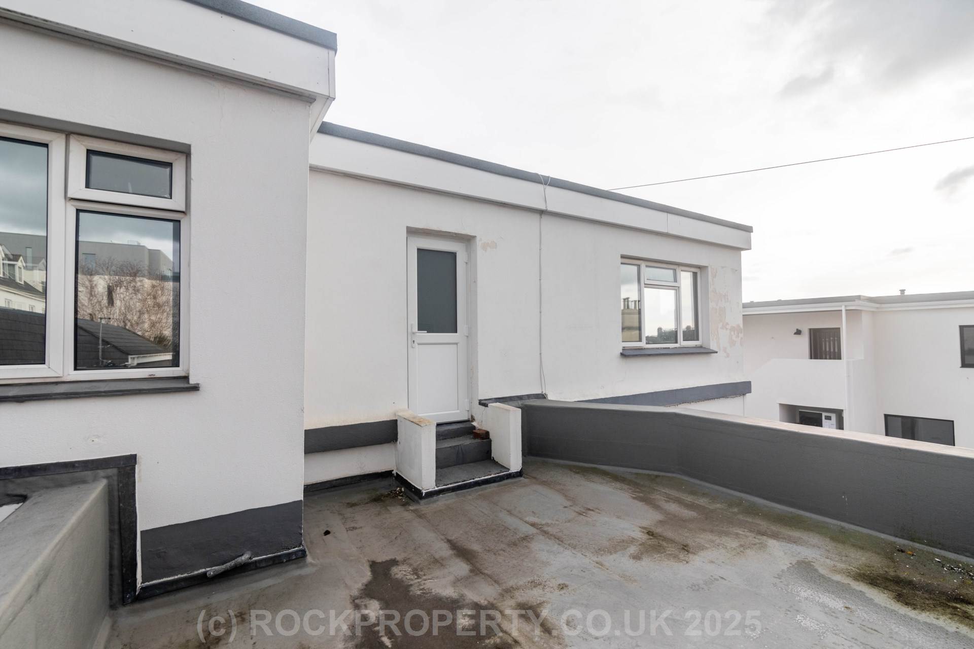 Large 3 Bed Home with Garden, St Clement's Road, Image 25
