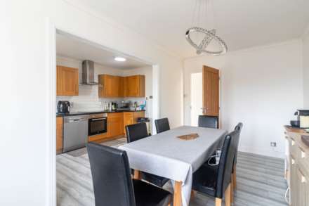 Large 3 Bed Home with Garden, St Clement's Road, Image 10