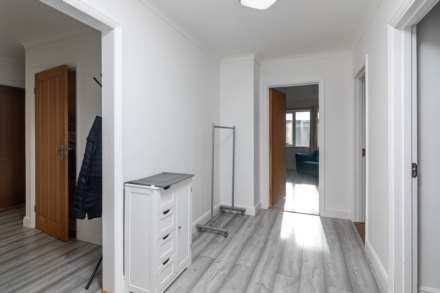 Large 3 Bed Home with Garden, St Clement's Road, Image 11