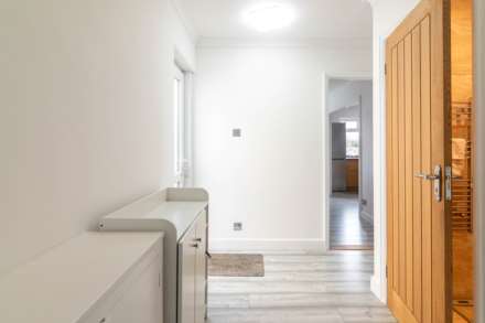 Large 3 Bed Home with Garden, St Clement's Road, Image 15