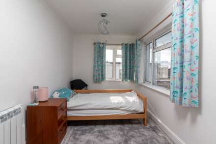 Large 3 Bed Home with Garden, St Clement's Road, Image 19