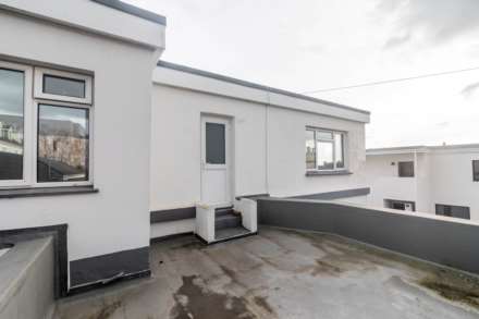 Large 3 Bed Home with Garden, St Clement's Road, Image 25