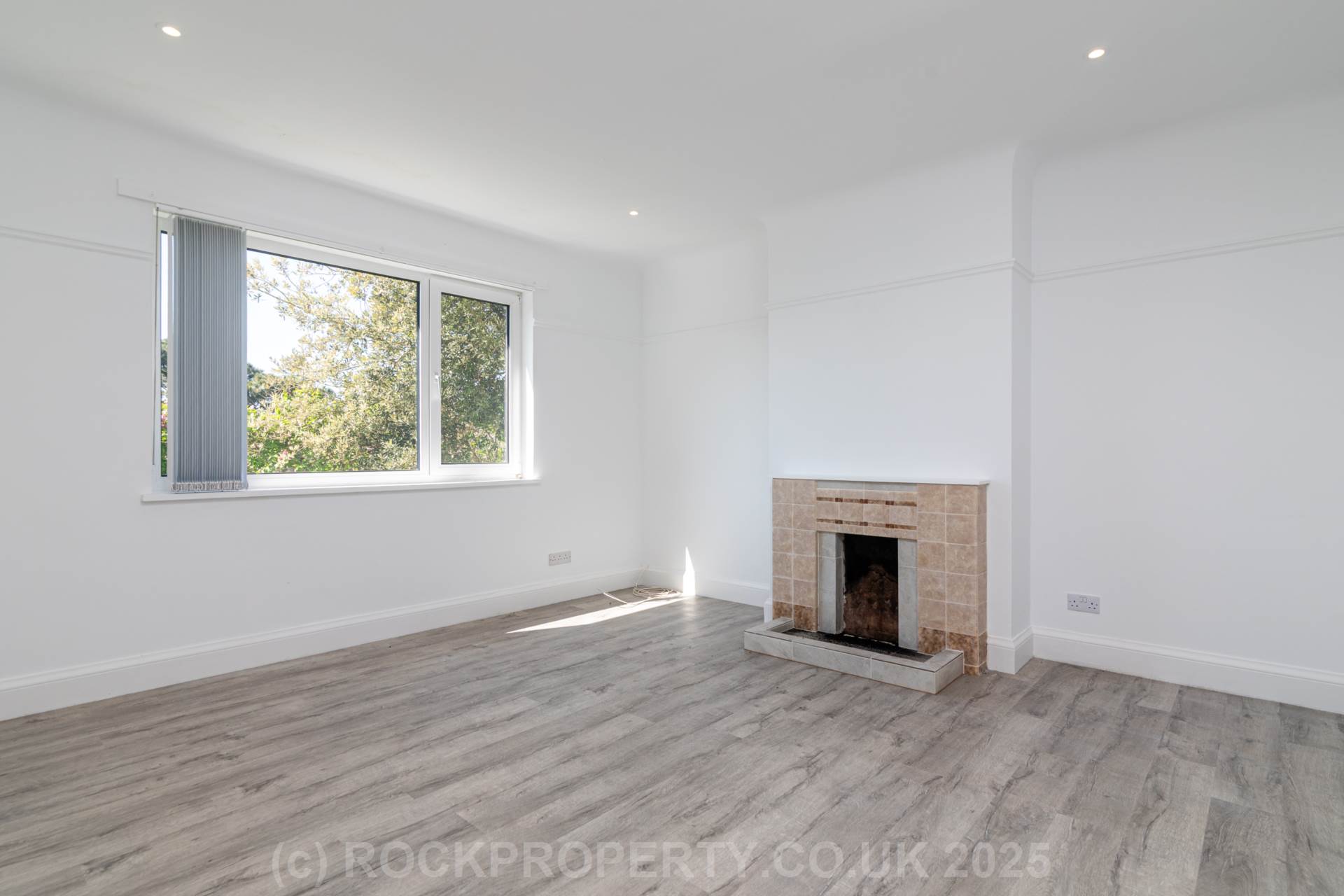 SUBSTANTIAL 4 BED 2 BATH HOUSE, West Hill, St Helier, Image 17