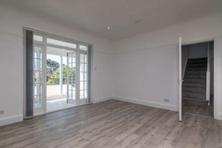 SUBSTANTIAL 4 BED 2 BATH HOUSE, West Hill, St Helier, Image 12
