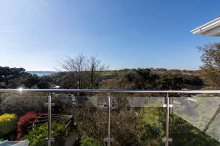SUBSTANTIAL 4 BED 2 BATH HOUSE, West Hill, St Helier, Image 2