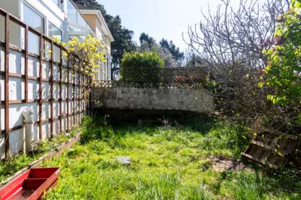 SUBSTANTIAL 4 BED 2 BATH HOUSE, West Hill, St Helier, Image 5