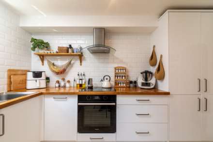 SALE AGREED BY ROCKPROPERTY, Oxford Road, St Helier, Image 11