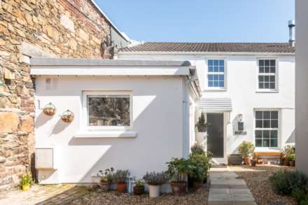 SALE AGREED BY ROCKPROPERTY, Oxford Road, St Helier, Image 23
