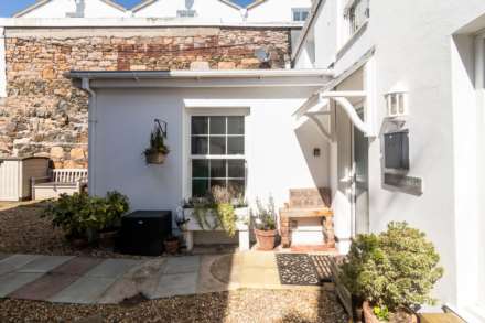 SALE AGREED BY ROCKPROPERTY, Oxford Road, St Helier, Image 3