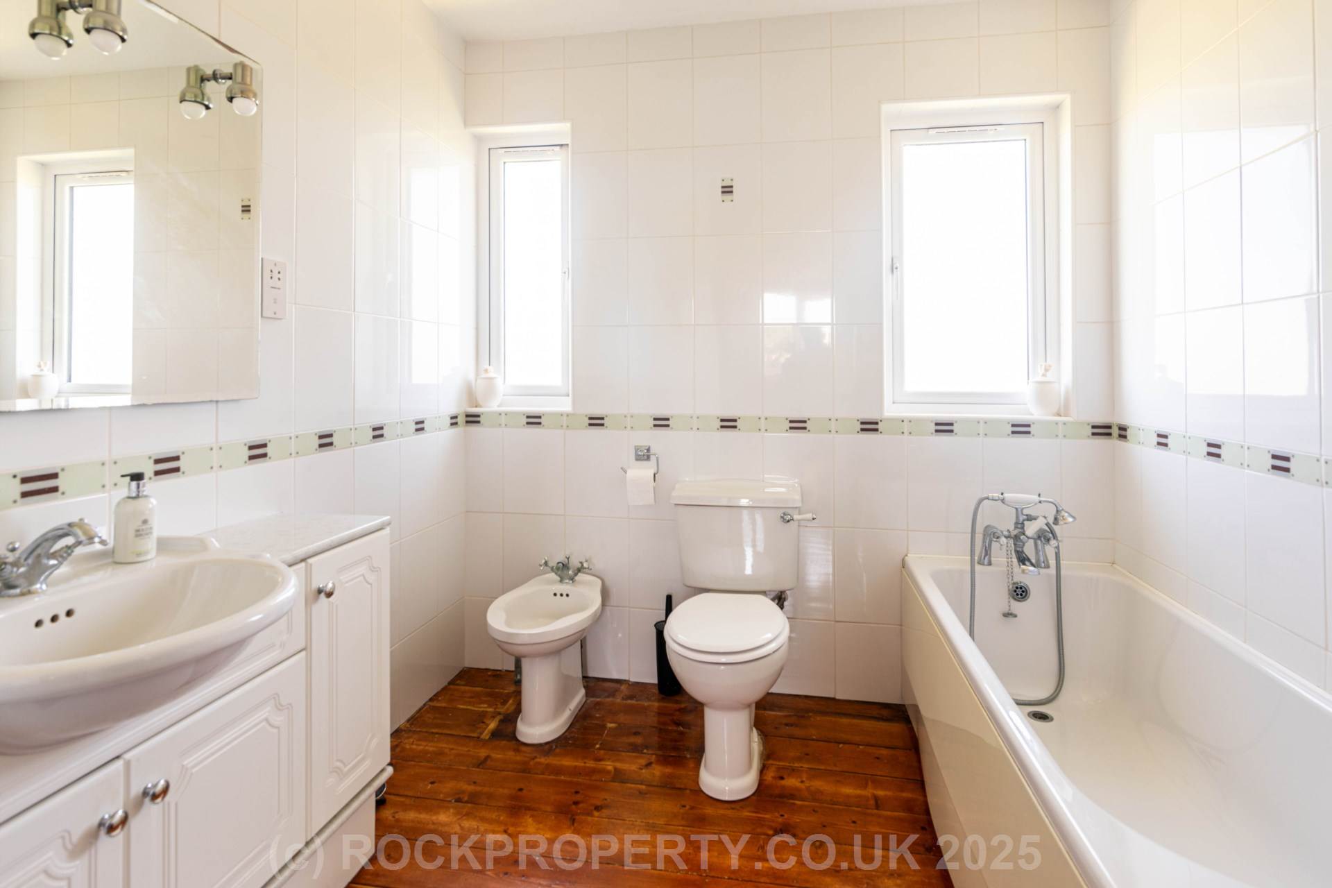 Substantial 5 Bed 3 Bath Executive Home, La Route De Vinchelez, Rural St Ouen, Image 32