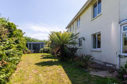 Substantial 5 Bed 3 Bath Executive Home, La Route De Vinchelez, Rural St Ouen, Image 12