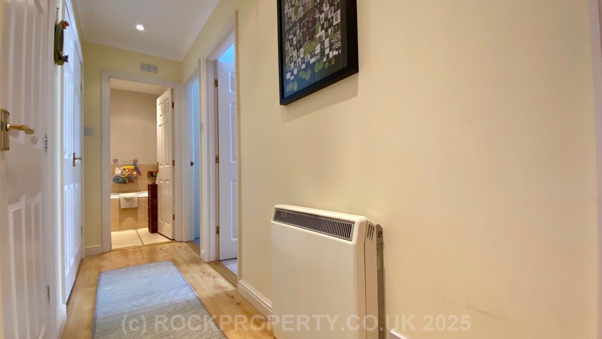 SPACIOUS 2 BED + BALCONY, Woodville Apartments, St Saviour's Road, Image 18