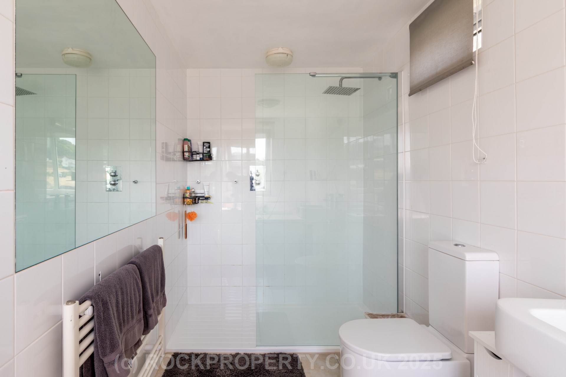 2 Bed with Fabulous Views, Garden & Parking, La Vallee De St. Pierre, St Lawrence, Image 16