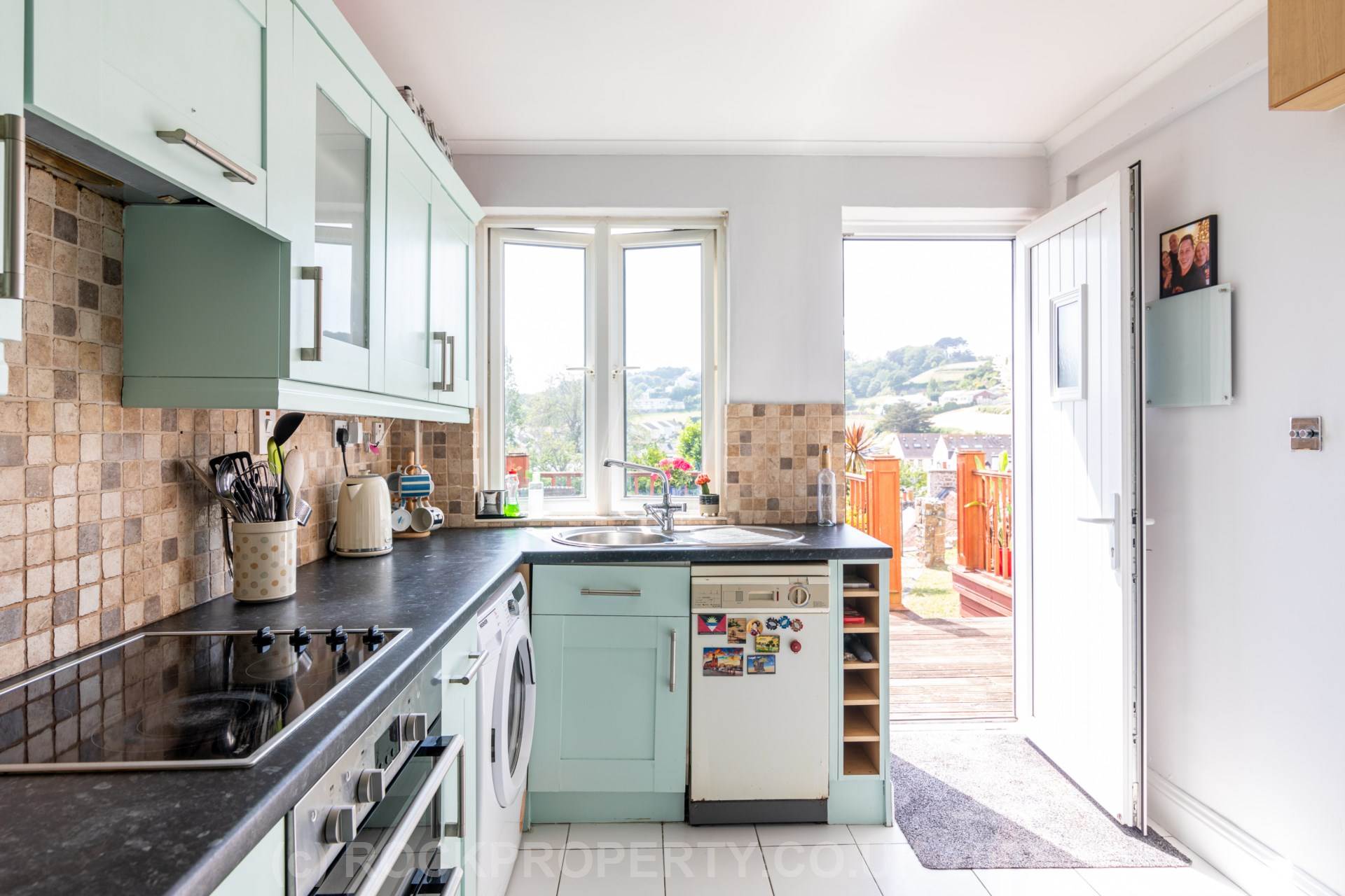 2 Bed with Fabulous Views, Garden & Parking, La Vallee De St. Pierre, St Lawrence, Image 6
