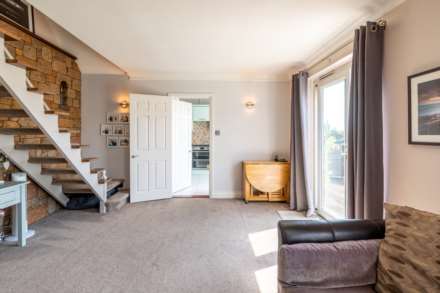 2 Bed with Fabulous Views, Garden & Parking, La Vallee De St. Pierre, St Lawrence, Image 9