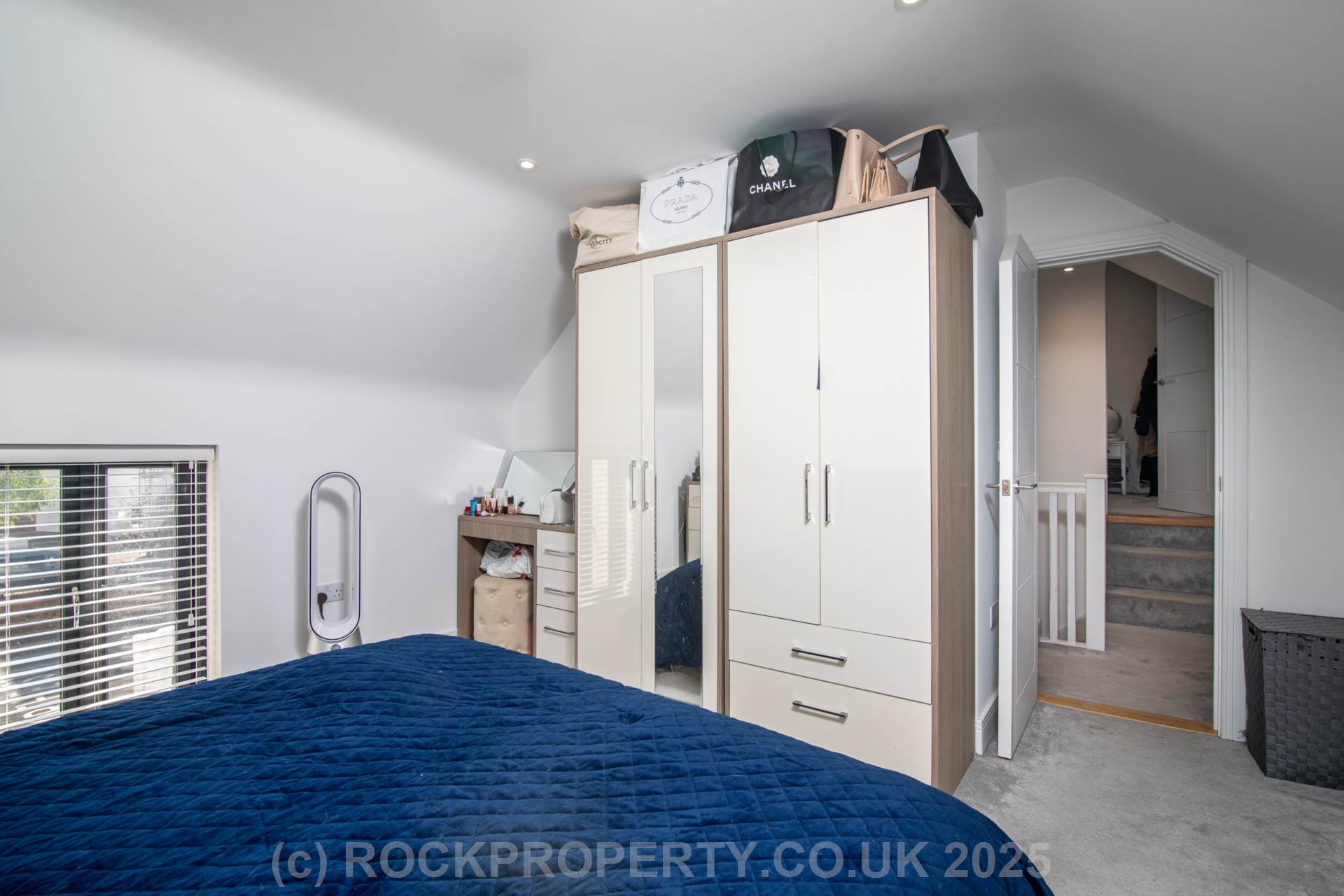 3 Bed Home with Patio & Parking, Town Outskirts, Image 16