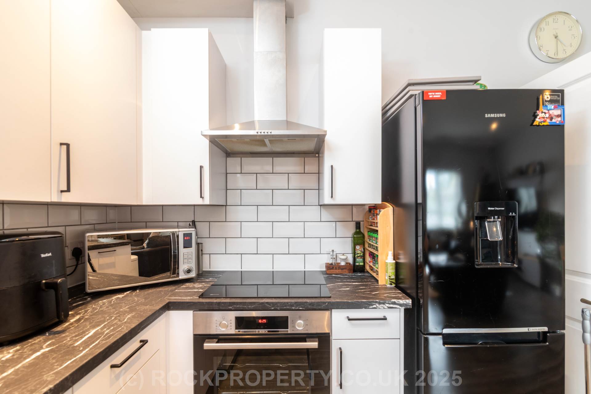 Spacious 2 Bed with Parking, Clarendon Road, St Helier, Image 7