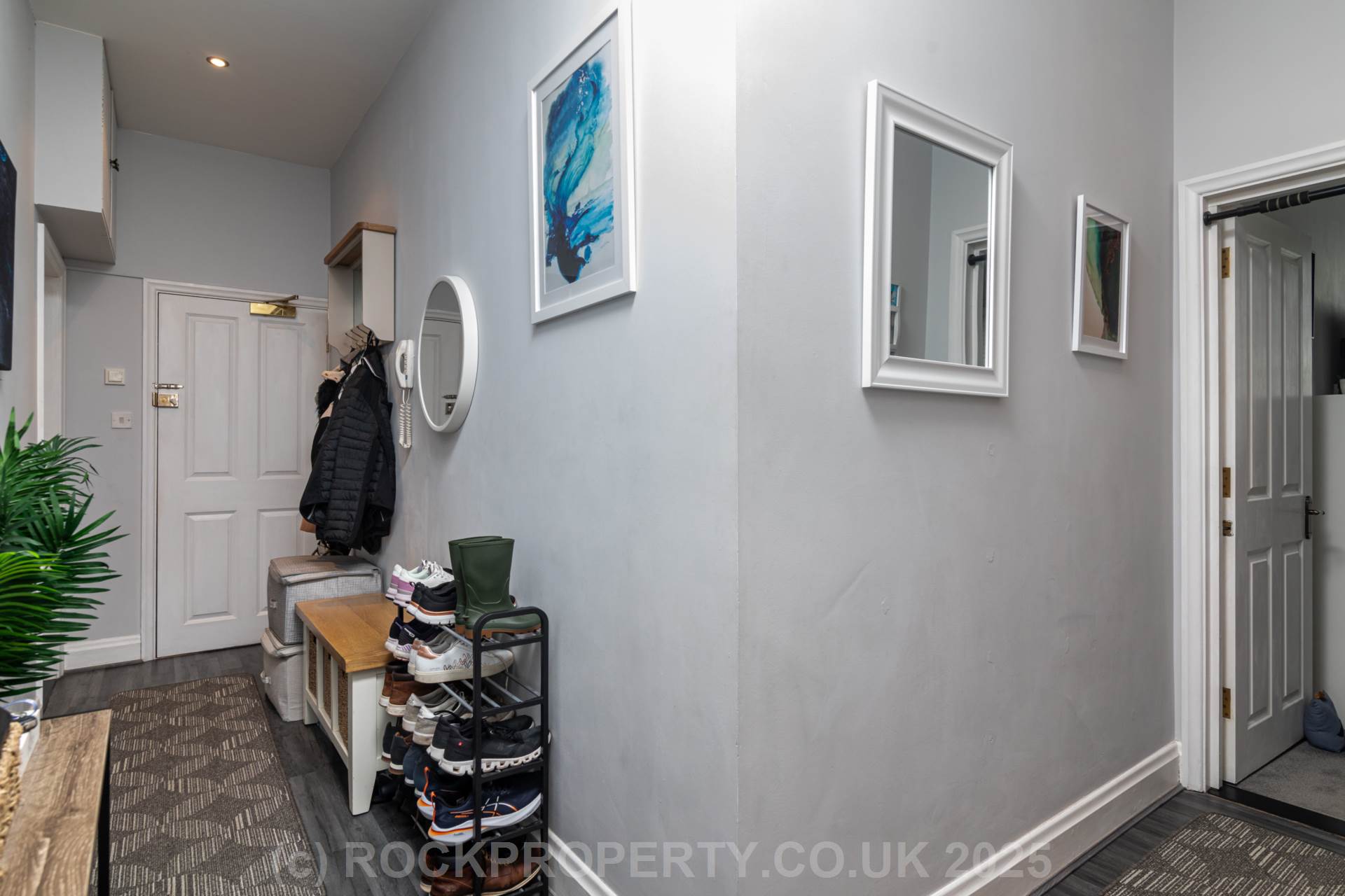Spacious 2 Bed with Parking, Clarendon Road, St Helier, Image 9