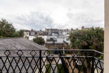 Spacious 2 Bed with Parking, Clarendon Road, St Helier, Image 17