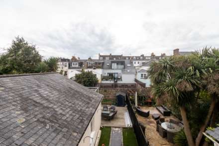 Spacious 2 Bed with Parking, Clarendon Road, St Helier, Image 18