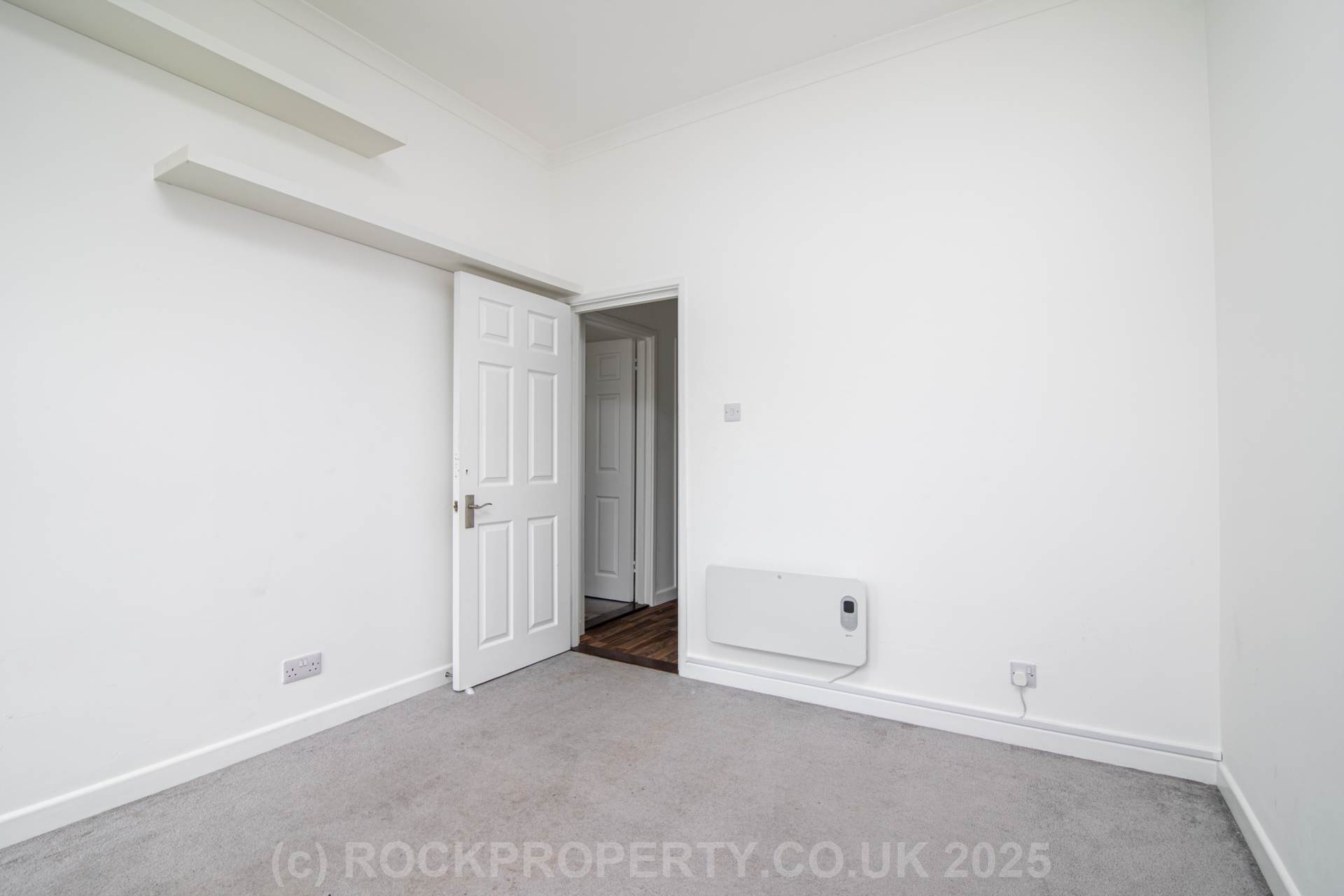 SPACIOUS 2 BED + PARKING, Leighton Court, St Aubin's Inner Rd, Image 16