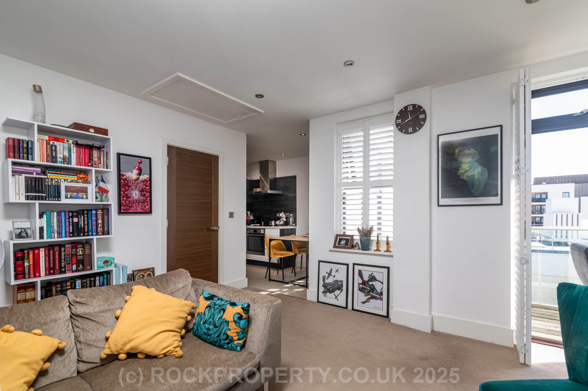FABULOUS 1 BED PENTHOUSE, Central St Helier, Image 4