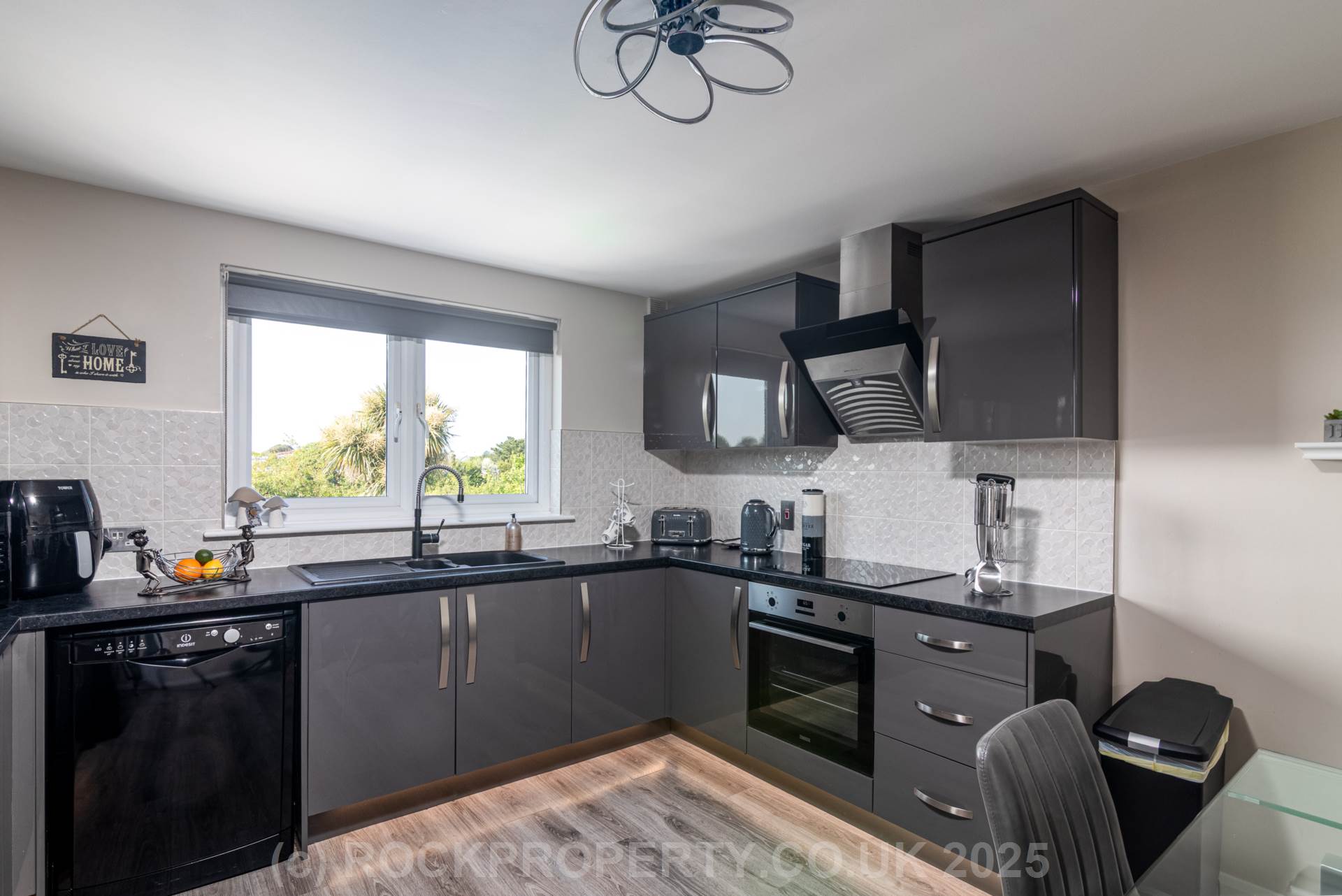 4 BED 3 BATH FAMILY HOME WITH VIEWS, Le Clos Vaze, St John's Road, Image 8