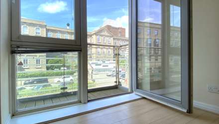 Bright, Light & Spacious 1 Bed, Spectrum, St Helier, Image 8