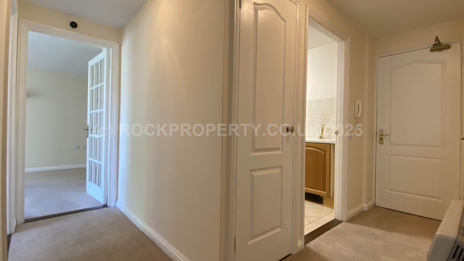 GREAT VALUE 2 BED APARTMENT, St Clement Coast Rd, Image 14