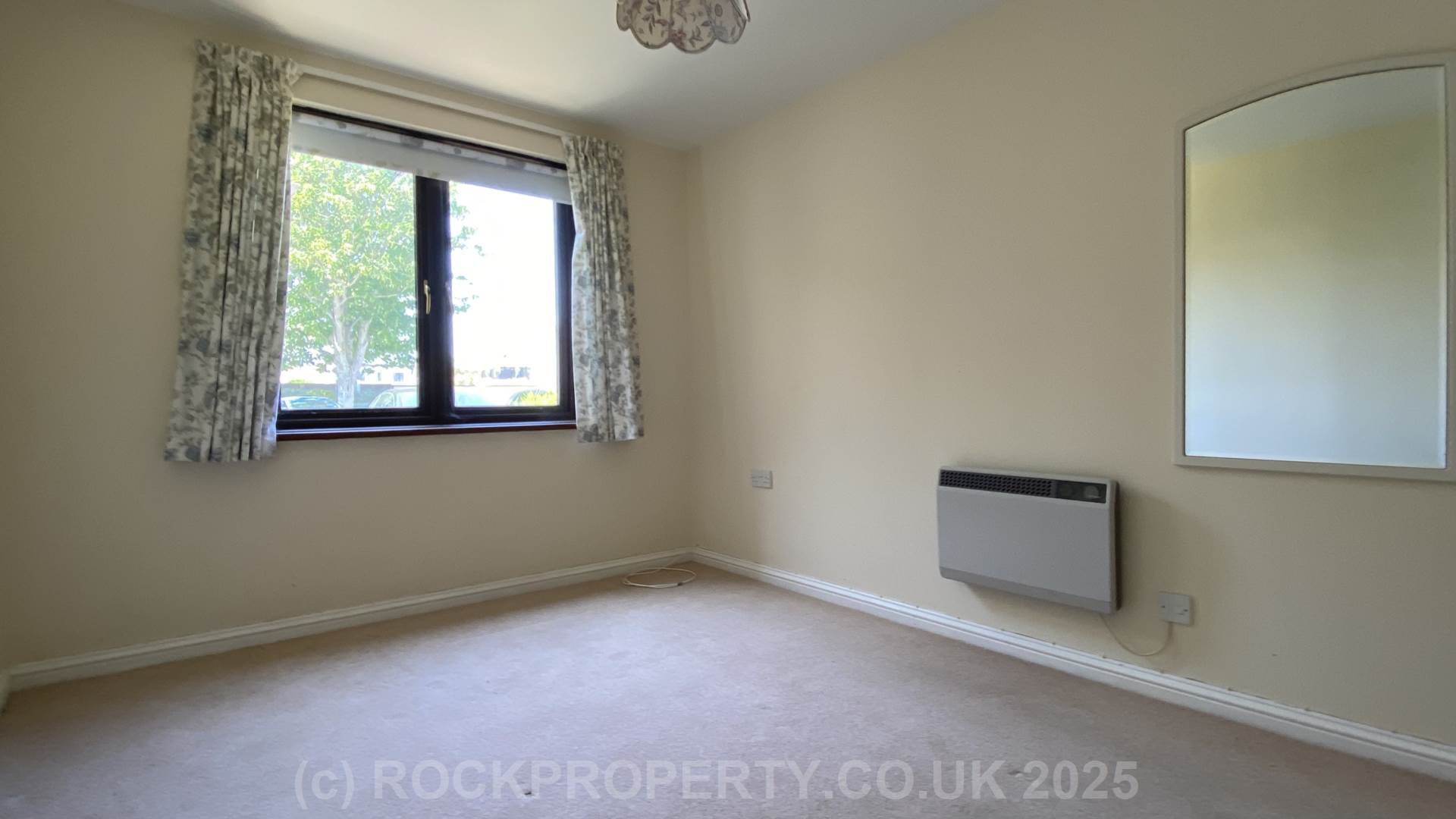 GREAT VALUE 2 BED APARTMENT, St Clement Coast Rd, Image 2