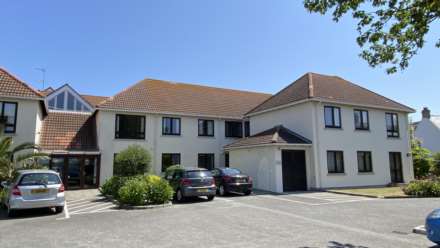GREAT VALUE 2 BED APARTMENT, St Clement Coast Rd