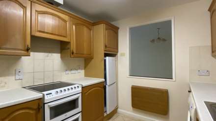 GREAT VALUE 2 BED APARTMENT, St Clement Coast Rd, Image 10