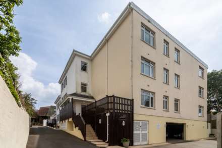 BRIGHT & LIGHT ONE BED APARTMENT, La Rue De Trachy, St Lawrence, Image 18