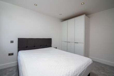 SUPERB 1 BED WITH W/F BALCONY, Bath Street, St Helier, Image 10